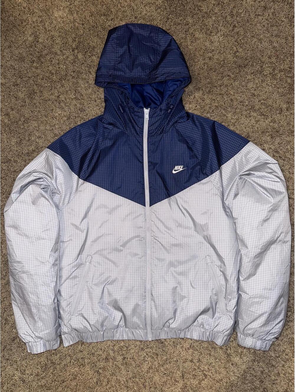 Nike Men’s Therma-Fit Water Resistant Jacket Sample